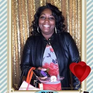 Meet your Posher, Sharran